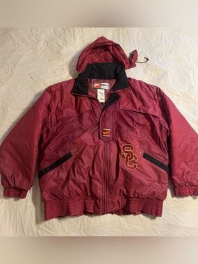 ✌️90s / 00s USC Trojans Nike Team jacket